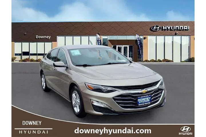 $16962 : Chevrolet Malibu 2023 LT 4dr image 4