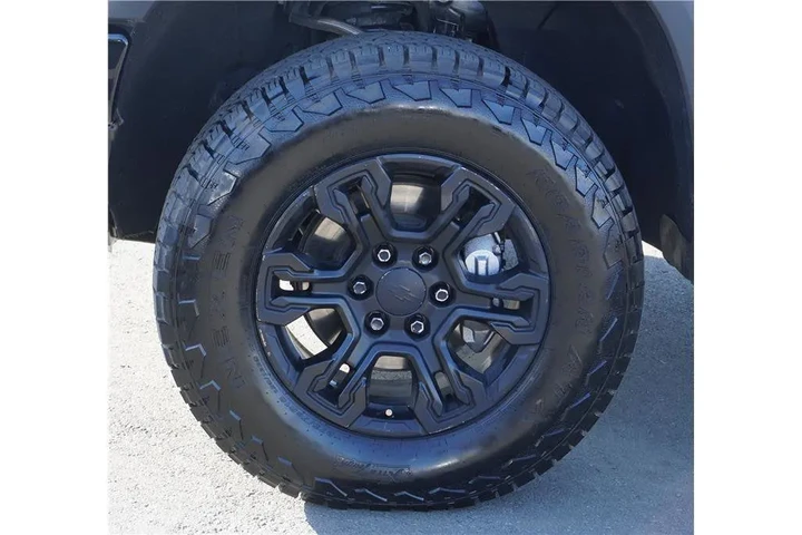 $39500 : 2022 Silverado 1500 ZR2 image 8