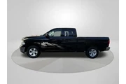 $25024 : Ram 1500 Classic 2024 4x2 SL thumbnail