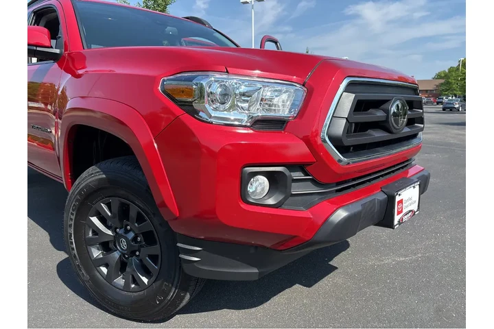 $39479 : Gold Certified2023 Tacoma SR5 image 7