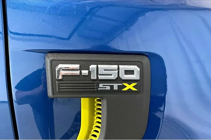 $39491 : Ford F-150 2024 4x2 STX 4dr image 9