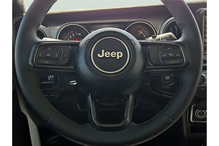 $29400 : Jeep Wrangler 2023 4x4 Willy image 6