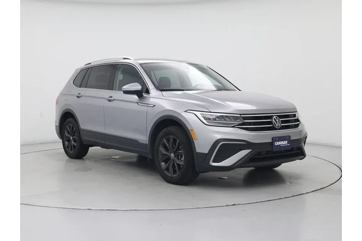 $22998 : Volkswagen Tiguan 2024 SE 4d image 1