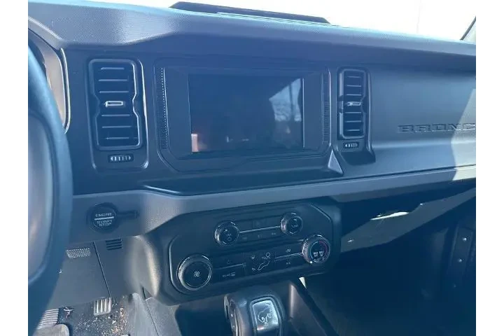 $39407 : Ford Bronco 2022 4x4 Base Ad image 9