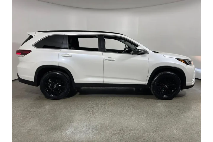$26995 : Toyota Highlander 2019 XLE 4 image 2