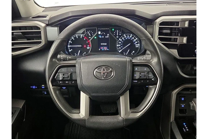 $36998 : Toyota Tundra 2022 4x4 SR5 4 image 10