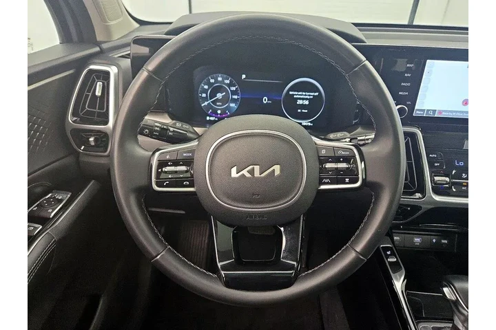 $29998 : Kia Sorento 2023 SX 4dr SUV image 10