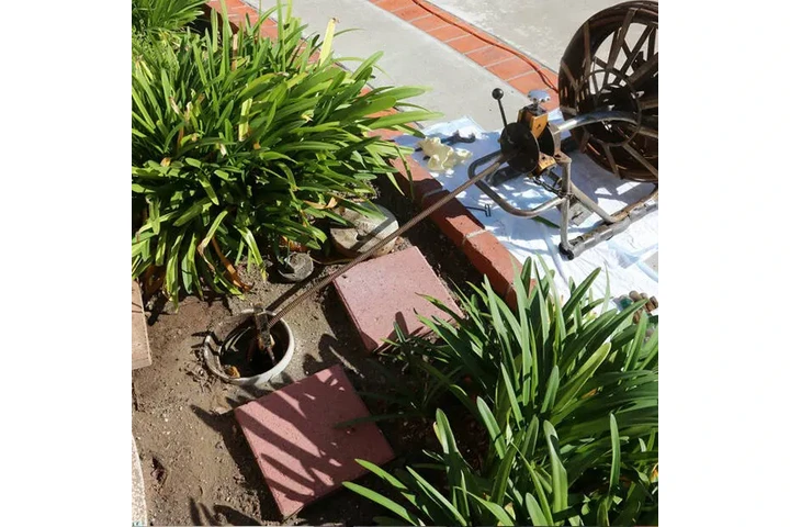 JP HOME SOLUTIONS image 4