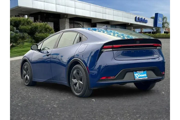 $22499 : Toyota Prius 2024 LE 4dr Hat image 7