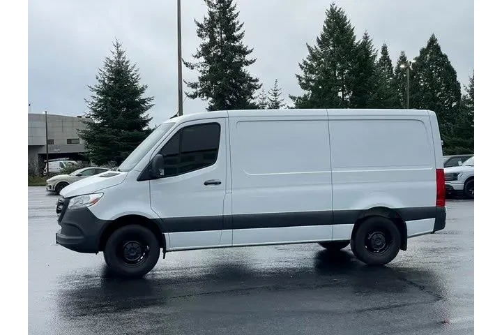 $37995 : Mercedes-Benz Sprinter 2023 image 6