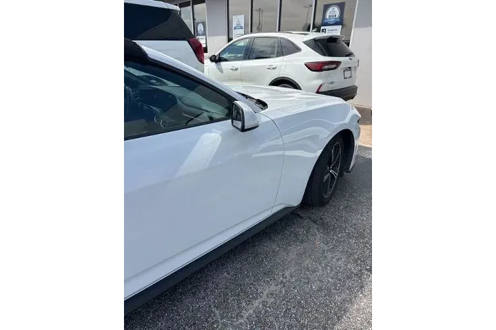 $29300 : Ford Mustang 2024 EcoBoost P image 10