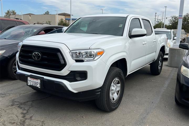 $36994 : Tacoma SR image 2