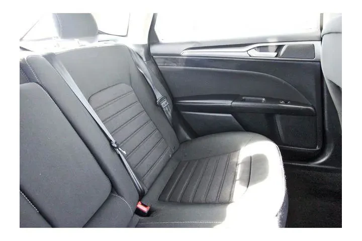 $14090 : Ford Fusion 2020 SE 4dr Seda image 10