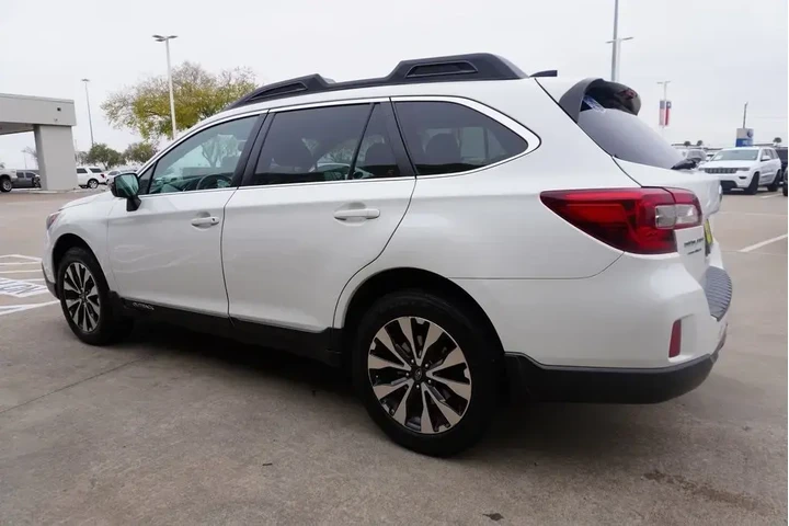 $11988 : Subaru Outback 2016 AWD 2.5i image 4