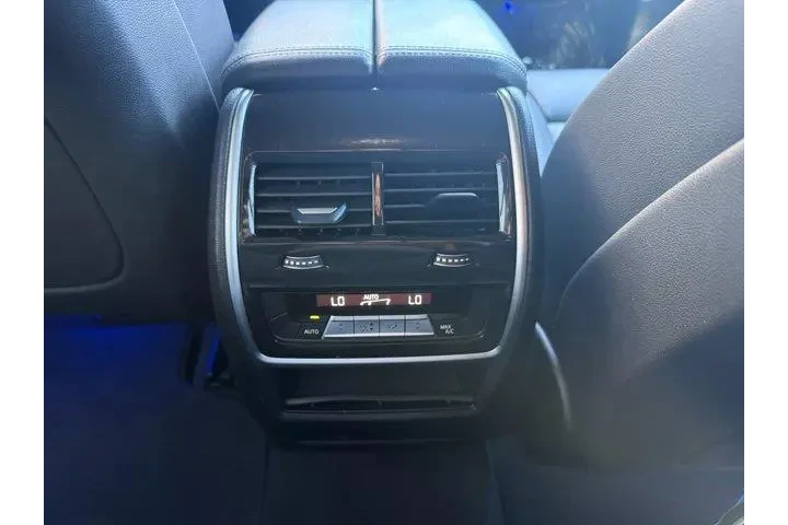 $33237 : BMW X7 2021 AWD xDrive40i 4d image 8