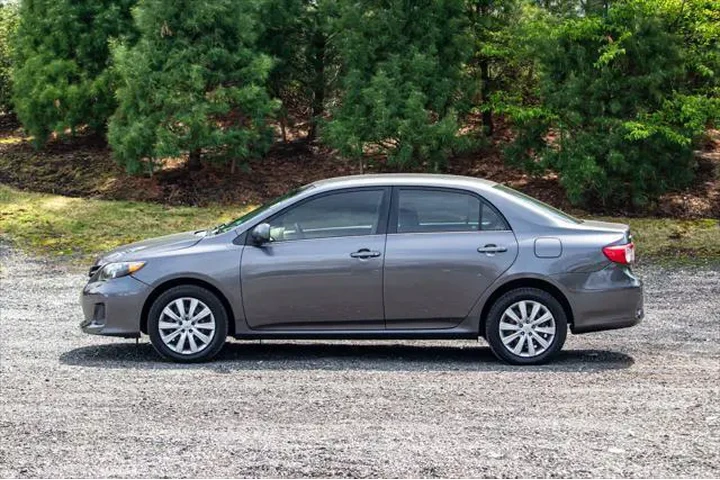$10995 : Toyota Corolla 2013 S 4dr Se image 4