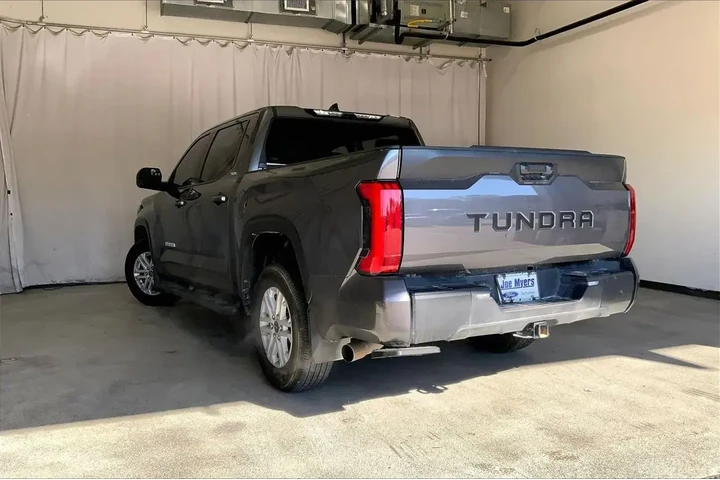 $38211 : Toyota Tundra 2024 4x2 SR5 4 image 5
