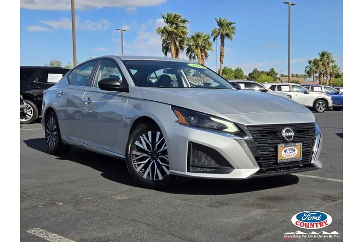 $20300 : Nissan Altima 2024 2.5 SV 4d image 1