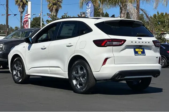$29000 : Ford Escape Hybrid 2024 ST-L image 7