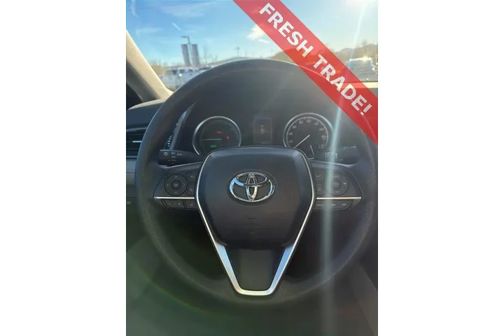 $27874 : Toyota Camry Hybrid 2024 LE image 7