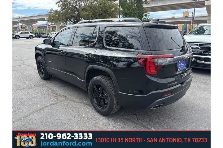 $31413 : GMC Acadia 2023 4x4 AT4 4dr image 6