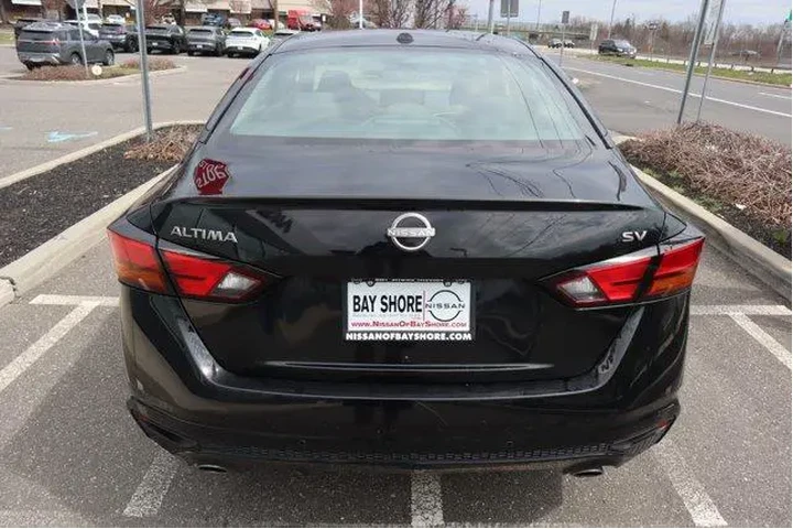$18348 : Nissan Altima 2024 2.5 SV 4d image 6