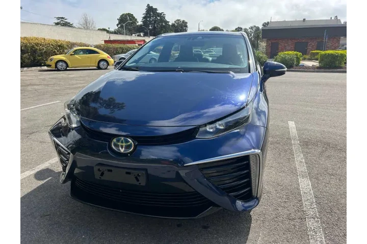 $10400 : 2017 Mirai image 6