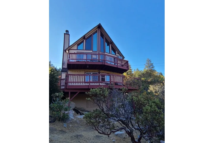 $800 : Cuarto en Lake Arrowhead image 5
