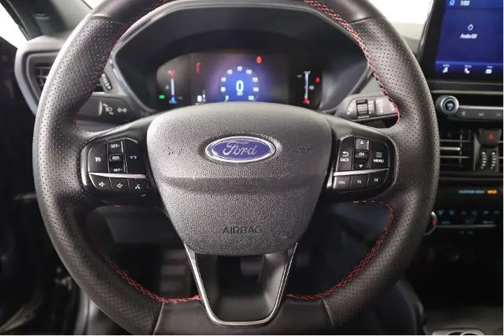 $25026 : Ford Escape 2025 ST-Line 4dr image 3
