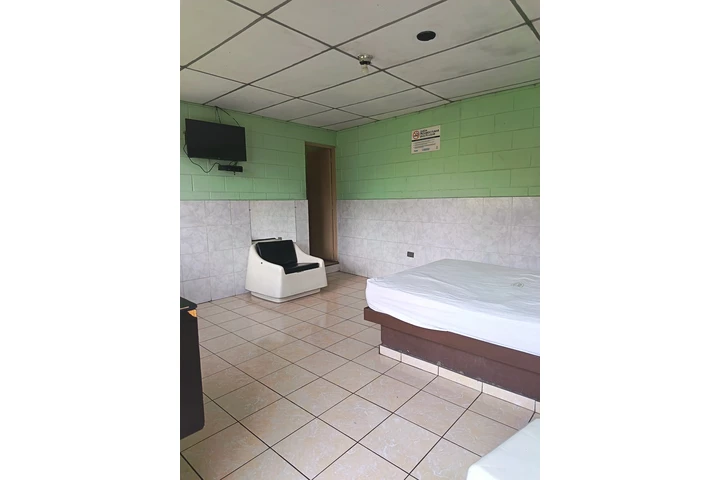 $120000 : Vendo propiedad y negocio image 1