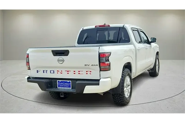 $29372 : Nissan Frontier 2024 4x4 SV image 3