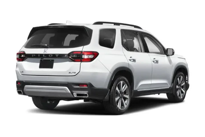 $30000 : Honda Pilot 2023 AWD Elite 4 image 2