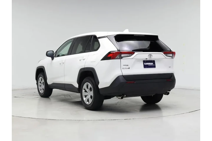 $26998 : Toyota RAV4 2022 LE 4dr SUV image 2
