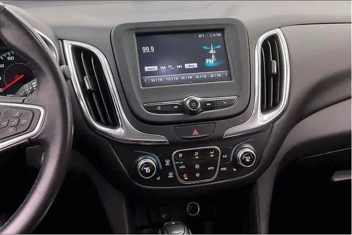 $12990 : Chevrolet Equinox 2018 LT 4d image 6