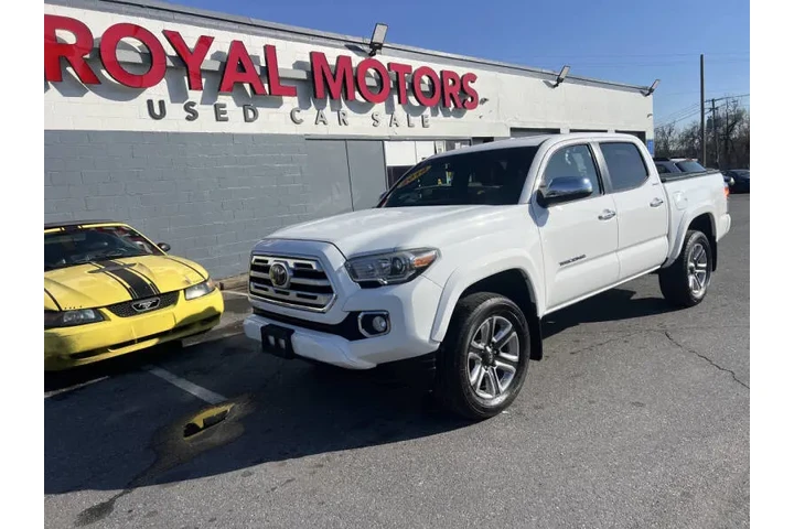 $25200 : 2018 Tacoma Limited image 2