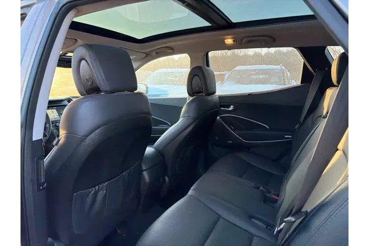 $18900 : Hyundai SANTA FE Sport 2018 image 6