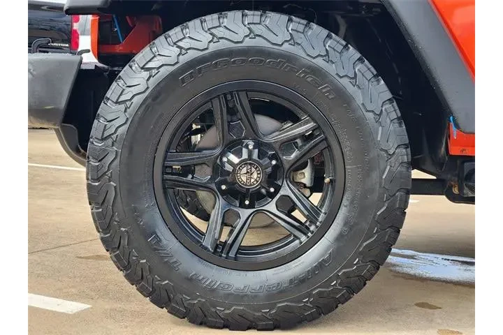 $14950 : Jeep Wrangler 2015 4x4 Sport image 10