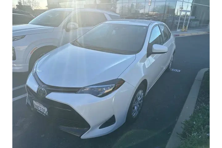 $16492 : Toyota Corolla 2019 LE 4dr S image 1
