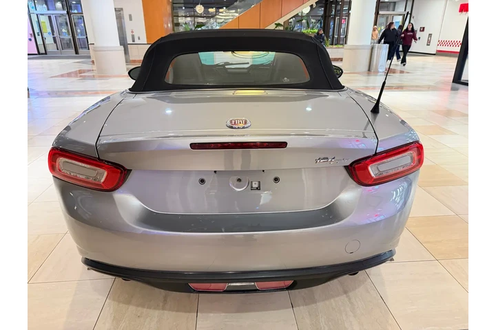 $17995 : 2017 124 Spider image 8
