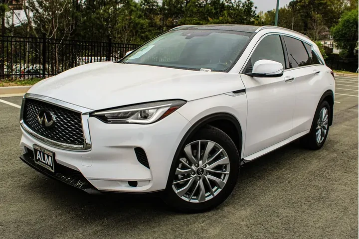 $31960 : INFINITI QX50 2024 AWD Luxe image 1