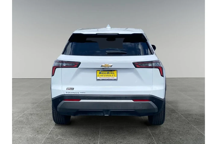$33890 : Chevrolet Equinox 2025 4x4 L image 4