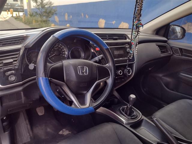 $210000 : Honda city 2017 image 1