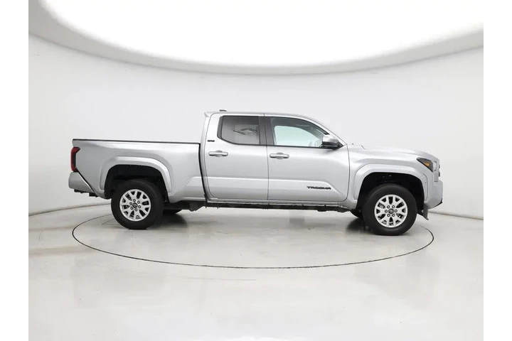 $32998 : Toyota Tacoma 2024 4x2 SR5 4 image 7