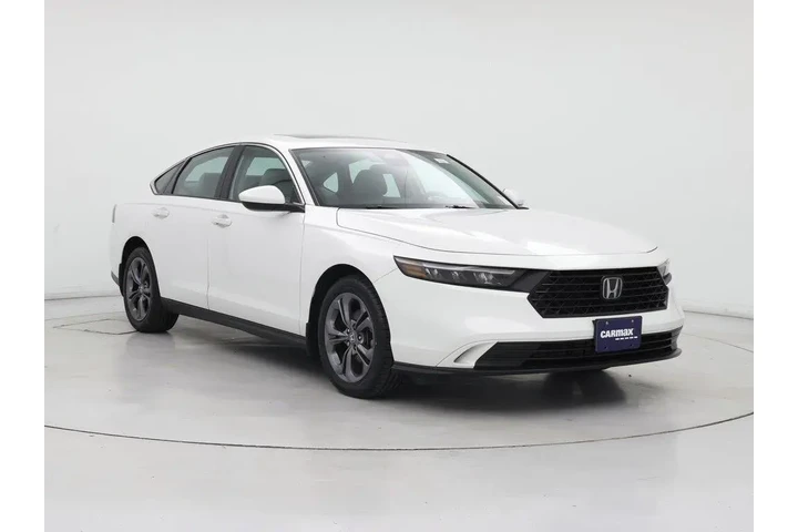 $26998 : Honda Accord 2023 EX 4dr Sed image 1