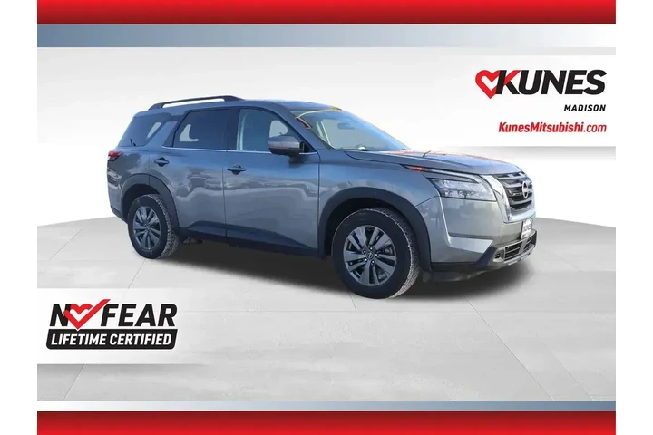 $30877 : Nissan Pathfinder 2024 AWD S image 1