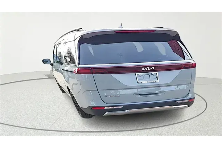 $31216 : Kia Carnival 2023 SX 4dr Min image 6