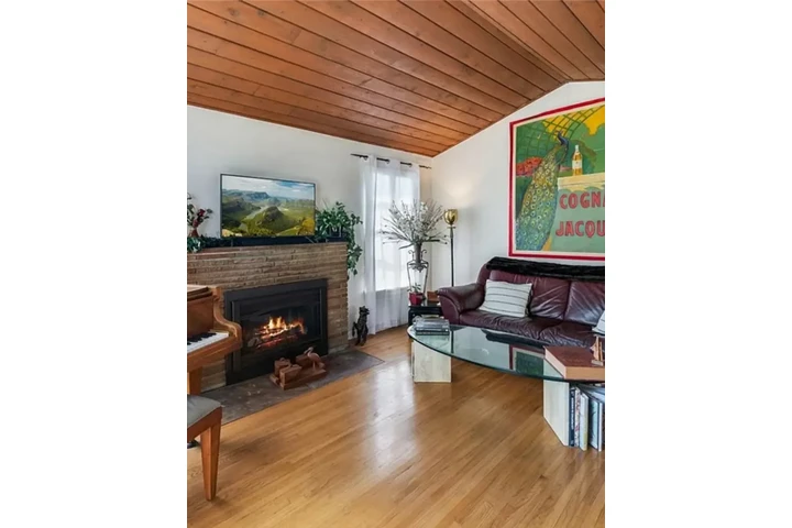 $1500 : BEAUTIFUL HOME FOR RENT image 1