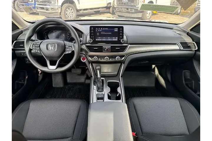 $17900 : Honda Accord 2021 LX 4dr Sed image 5