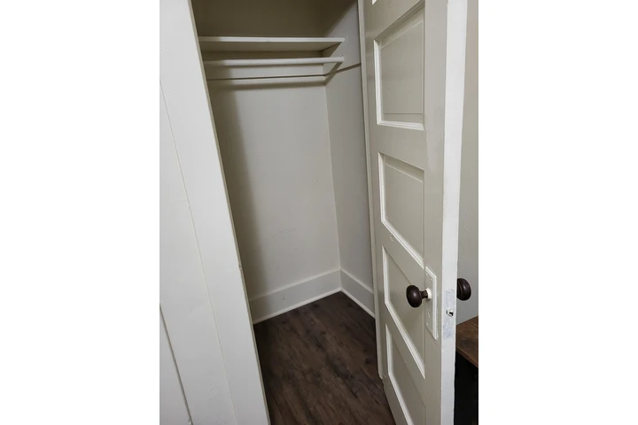 $1100 : SE RENTA HABITACION image 5
