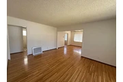 $900 : Beautiful Home...LAKEWOOD,CA thumbnail